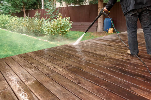 Best Pool Deck Cleaning  in Highlandville, MO